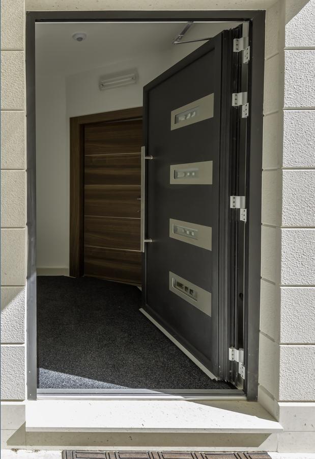Lux Apartments Petar Baška Voda Esterno foto